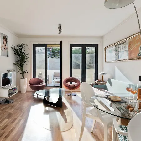 Central Terrace House And *